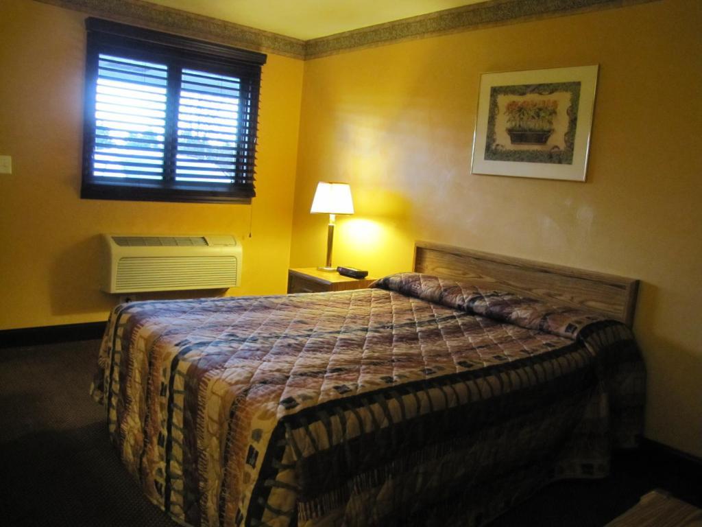 Colonial Inn Mercer-Grove City Oda fotoğraf